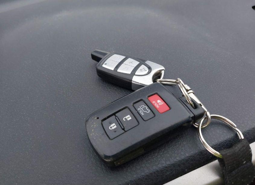 Photo 11 of 2014 Toyota Rav4 LIMITED (VIN 2T3DFREV7EW220473)