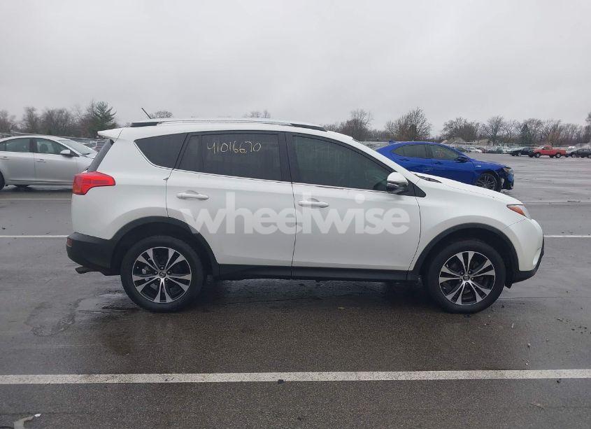 Photo 14 of 2015 Toyota Rav4 LIMITED (VIN 2T3DFREV7FW330554)