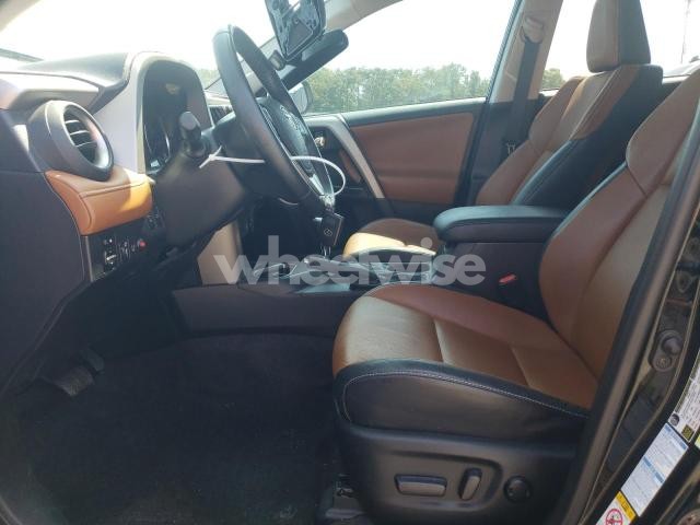 Photo 3 of 2016 TOYOTA RAV4 LIMITED (VIN 2T3DFREV7GW513101)