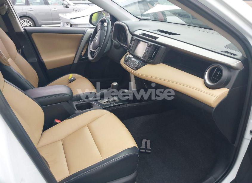 Photo 5 of 2017 Toyota Rav4 LIMITED/SE/PLATINUM (VIN 2T3DFREV7HW541675)