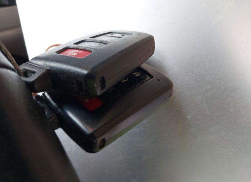 Photo 11 of 2018 Toyota Rav4 LIMITED/SE/PLATINUM (VIN 2T3DFREV7JW727058)