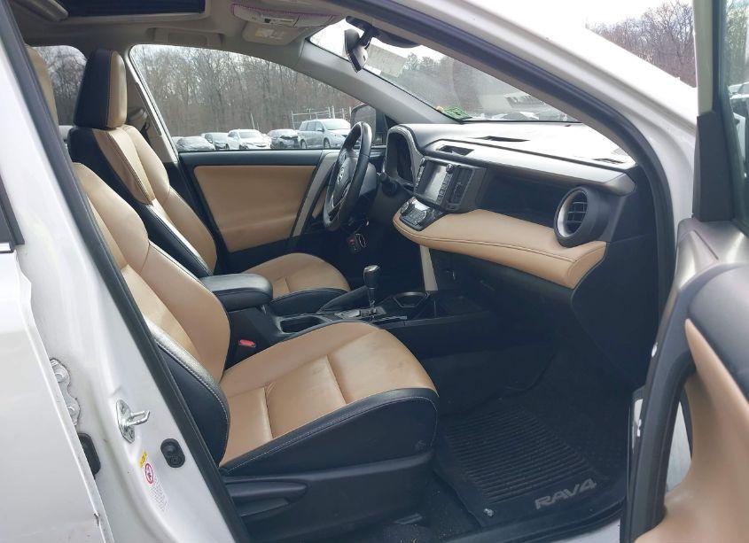 Photo 5 of 2018 Toyota Rav4 LIMITED/SE/PLATINUM (VIN 2T3DFREV7JW727058)