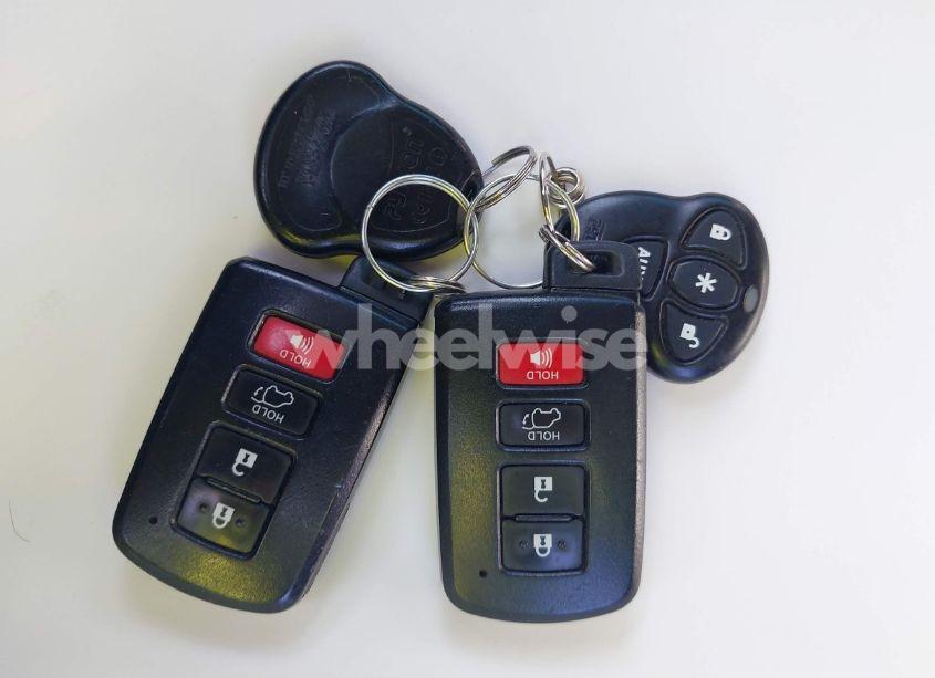 Photo 11 of 2013 Toyota Rav4 LIMITED (VIN 2T3DFREV8DW088662)