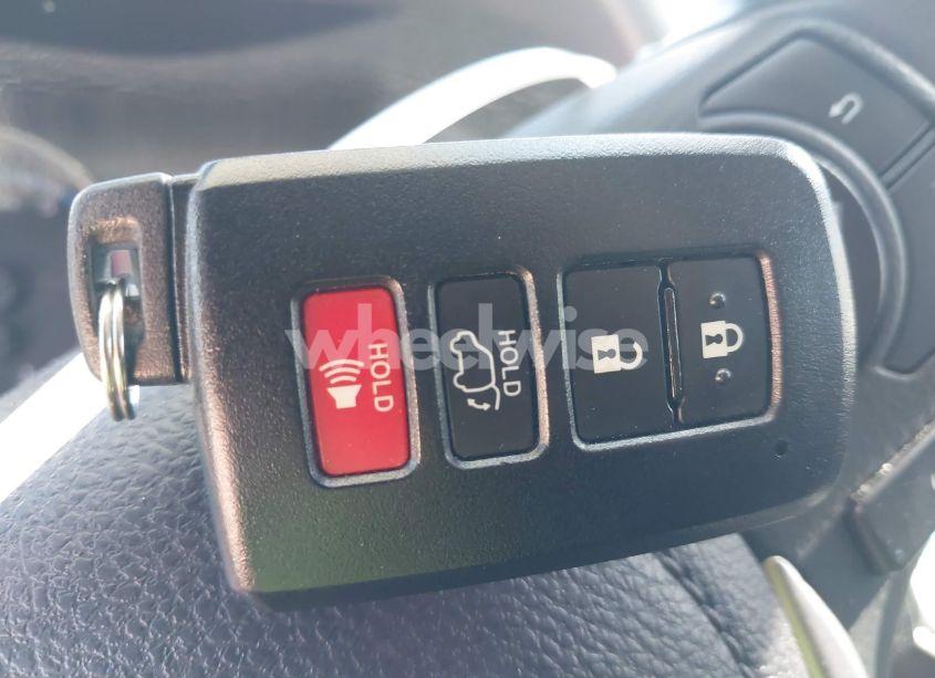 Photo 11 of 2017 Toyota Rav4 LIMITED (VIN 2T3DFREV8HW681735)