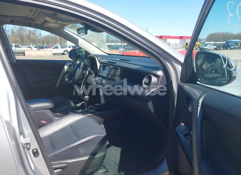 Photo 5 of 2017 Toyota Rav4 LIMITED (VIN 2T3DFREV8HW681735)