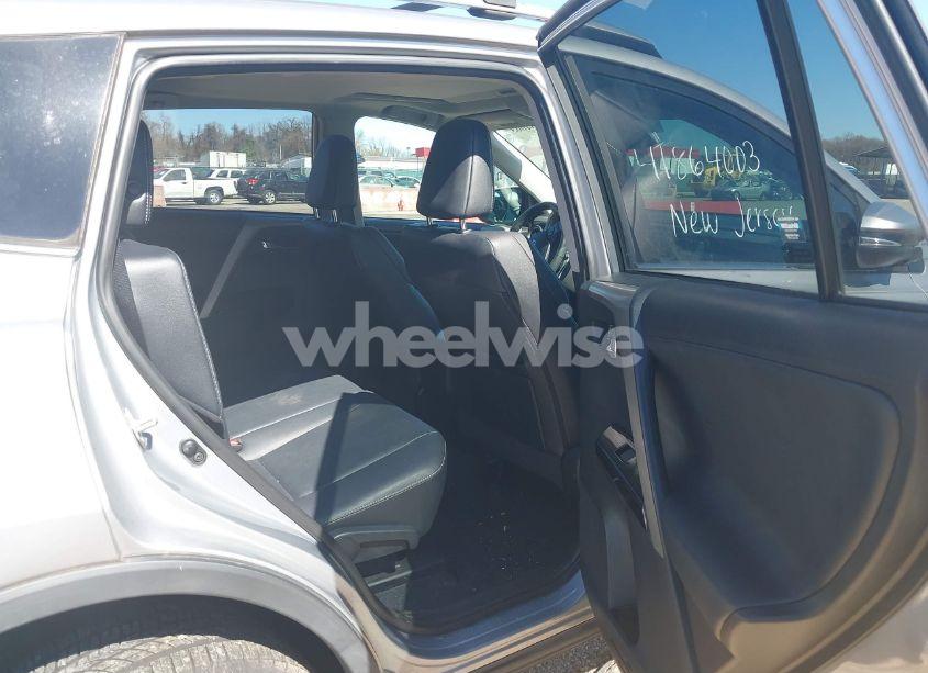 Photo 8 of 2017 Toyota Rav4 LIMITED (VIN 2T3DFREV8HW681735)