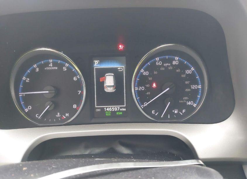 Photo 7 of 2018 Toyota Rav4 LIMITED (VIN 2T3DFREV8JW709314)