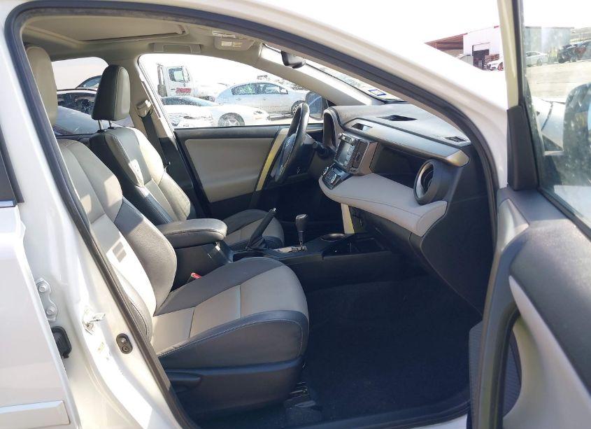 Photo 5 of 2015 Toyota Rav4 LIMITED (VIN 2T3DFREV9FW361529)