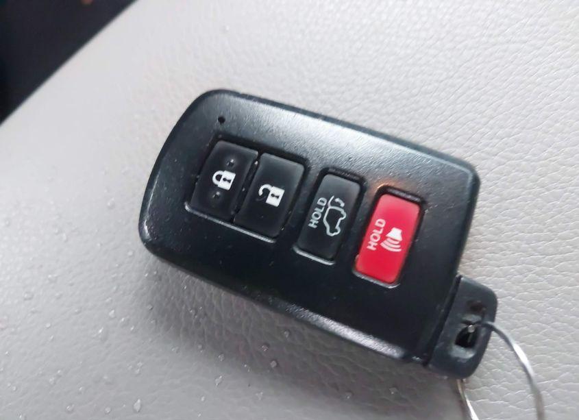 Photo 11 of 2017 Toyota Rav4 LIMITED (VIN 2T3DFREV9HW604209)