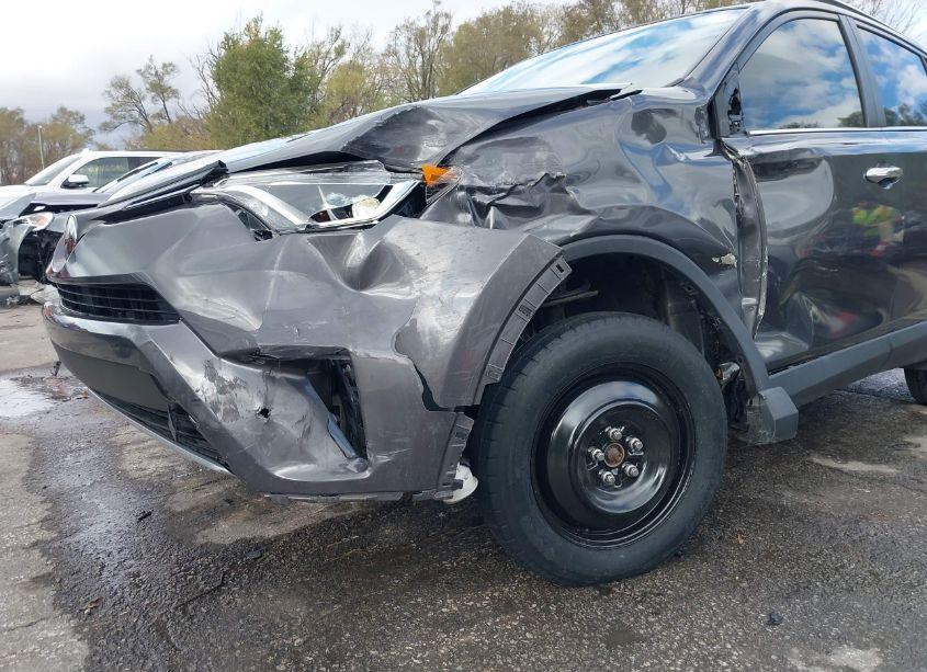 Photo 6 of 2018 Toyota Rav4 LIMITED (VIN 2T3DFREV9JW751376)