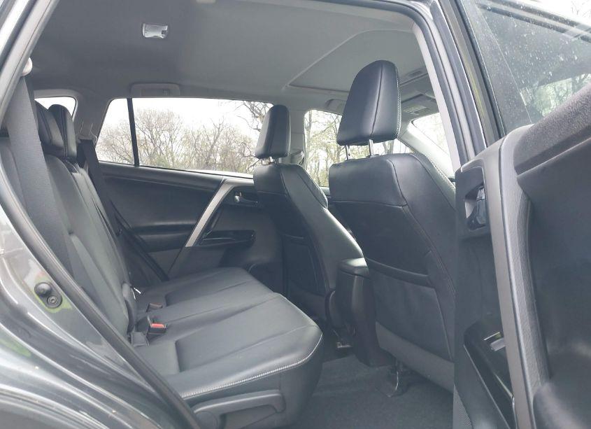 Photo 8 of 2018 Toyota Rav4 LIMITED (VIN 2T3DFREV9JW751376)