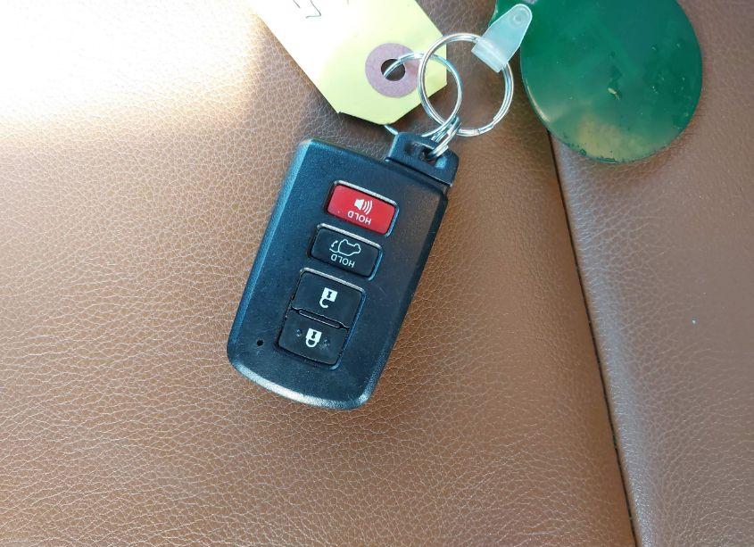 Photo 11 of 2017 Toyota Rav4 LIMITED/SE/PLATINUM (VIN 2T3DFREVXHW563122)