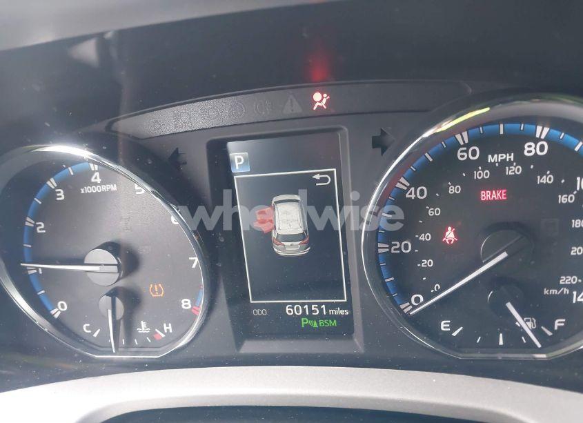 Photo 7 of 2017 Toyota Rav4 PLATINUM (VIN 2T3DFREVXHW568353)