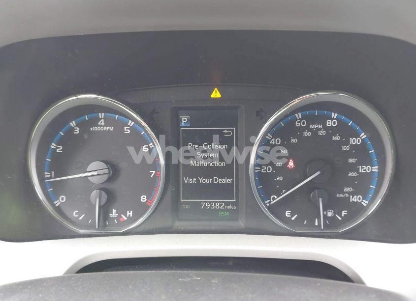 Photo 7 of 2018 Toyota Rav4 LIMITED (VIN 2T3DFREVXJW726826)