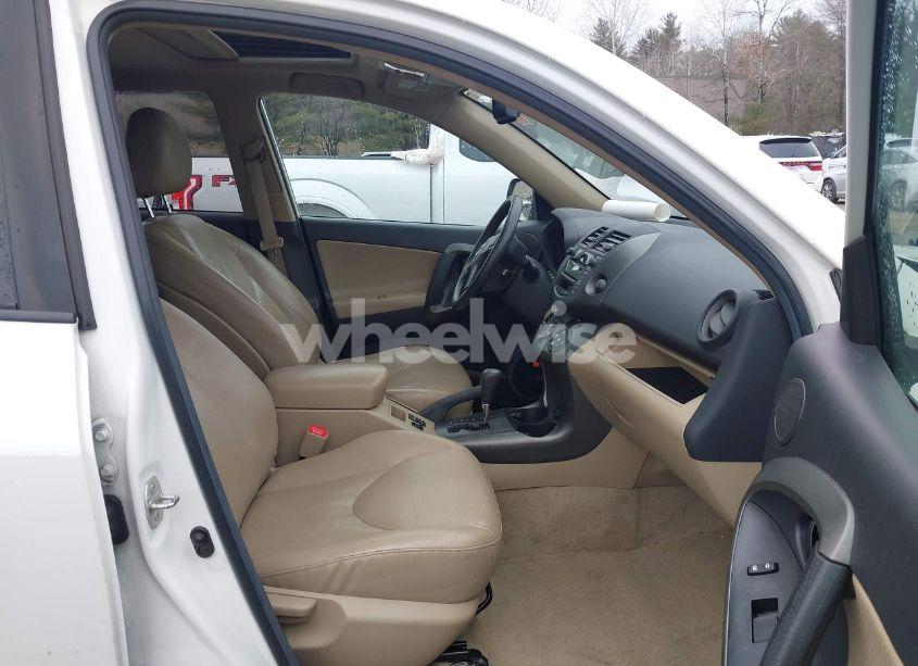 Photo 5 of 2011 Toyota Rav4 LIMITED V6 (VIN 2T3DK4DV5BW055924)