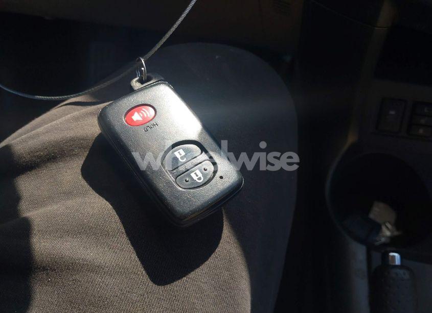 Photo 11 of 2010 Toyota Rav4 LIMITED V6 (VIN 2T3DK4DV6AW021926)