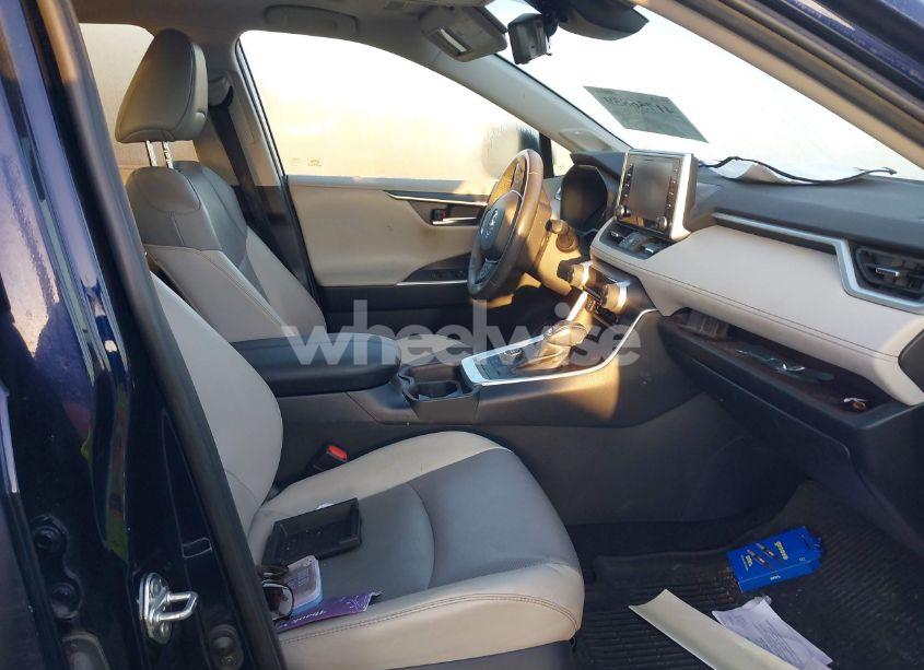 Photo 5 of 2019 Toyota Rav4 HYBRID LIMITED (VIN 2T3DWRFV1KW015824)