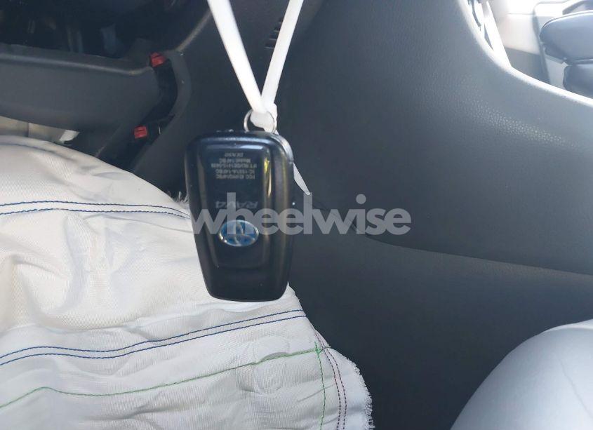 Photo 11 of 2019 Toyota Rav4 HYBRID LIMITED (VIN 2T3DWRFV1KW022420)