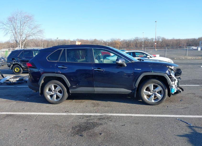 Photo 13 of 2019 Toyota Rav4 HYBRID LIMITED (VIN 2T3DWRFV2KW042692)