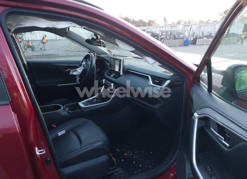 Photo 5 of 2019 Toyota Rav4 HYBRID LIMITED (VIN 2T3DWRFV5KW021965)