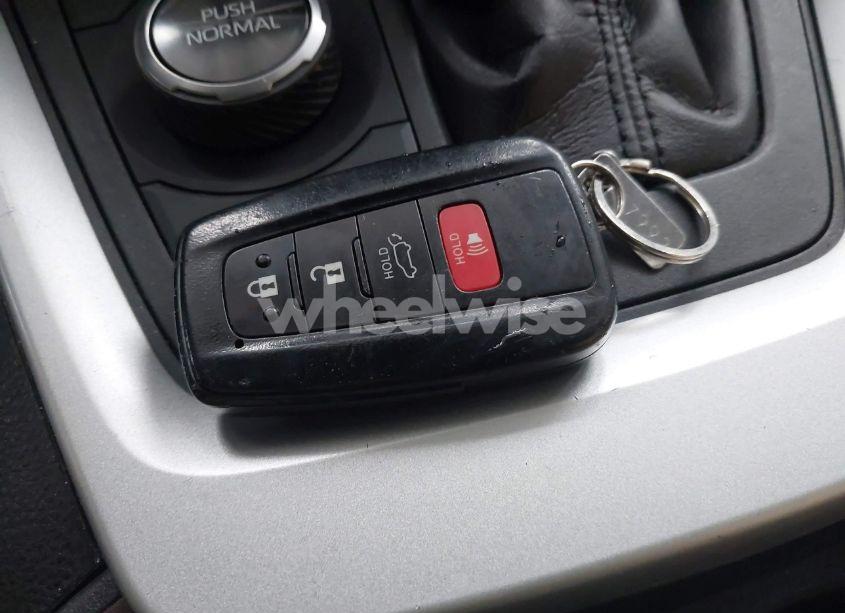 Photo 11 of 2020 Toyota Rav4 HYBRID LIMITED (VIN 2T3DWRFV5LW053459)