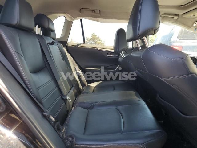 Photo 4 of 2019 TOYOTA RAV4 LIMITED (VIN 2T3DWRFV8KW045841)