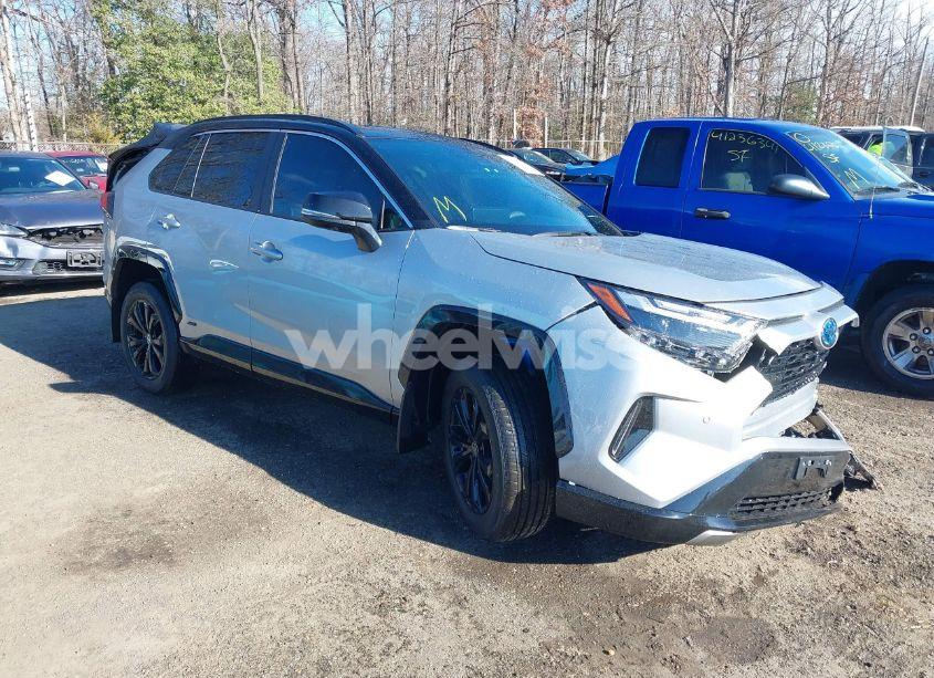 2024 Toyota Rav4 HYBRID XSE (VIN 2T3E6RFV0RW079920) main photo