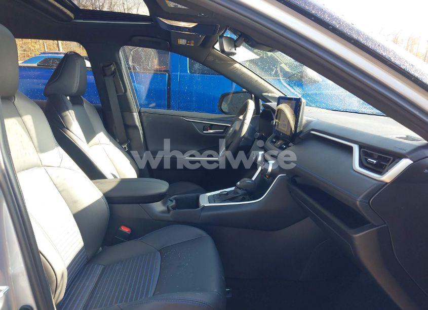 Photo 5 of 2024 Toyota Rav4 HYBRID XSE (VIN 2T3E6RFV0RW079920)