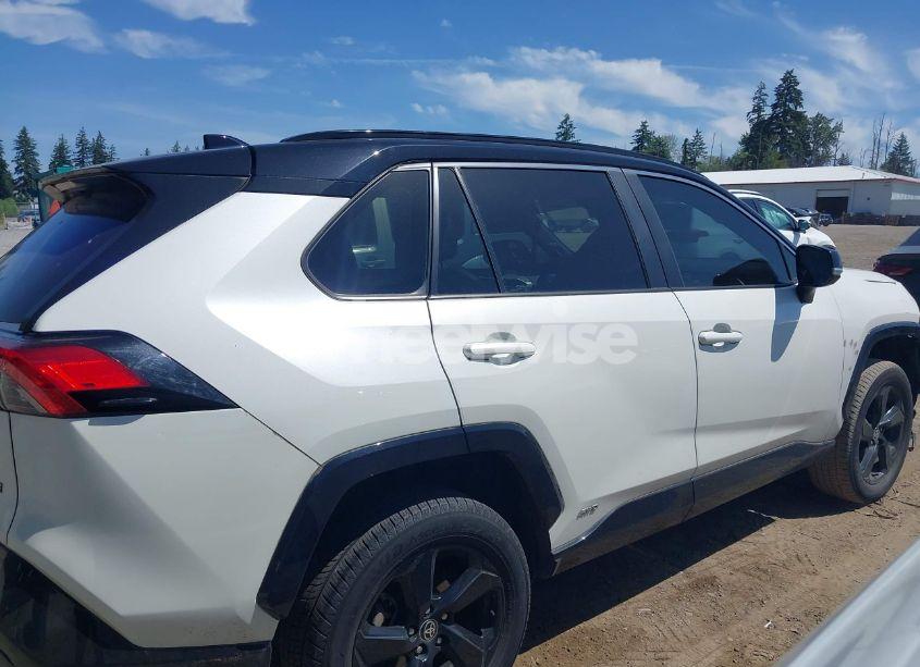 Photo 14 of 2021 Toyota Rav4 HYBRID XSE (VIN 2T3E6RFV1MW010758)
