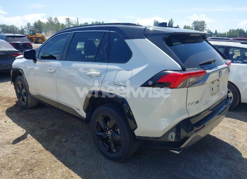 Photo 3 of 2021 Toyota Rav4 HYBRID XSE (VIN 2T3E6RFV1MW010758)