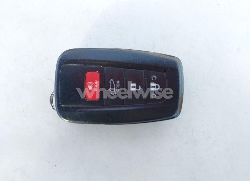 Photo 11 of 2021 Toyota Rav4 HYBRID XSE (VIN 2T3E6RFV2MW019937)