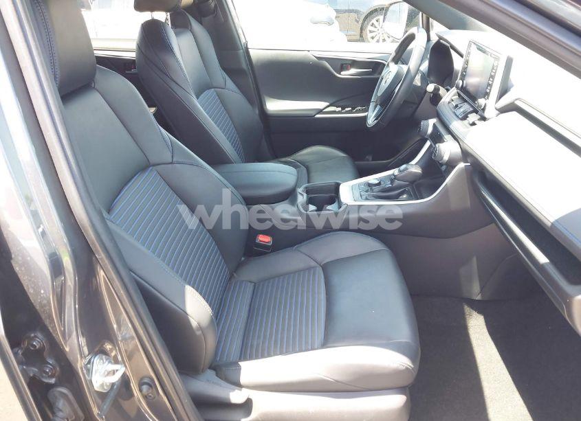 Photo 5 of 2021 Toyota Rav4 HYBRID XSE (VIN 2T3E6RFV2MW019937)