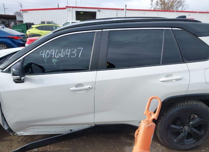 Photo 13 of 2021 Toyota Rav4 HYBRID XSE (VIN 2T3E6RFV4MW020524)