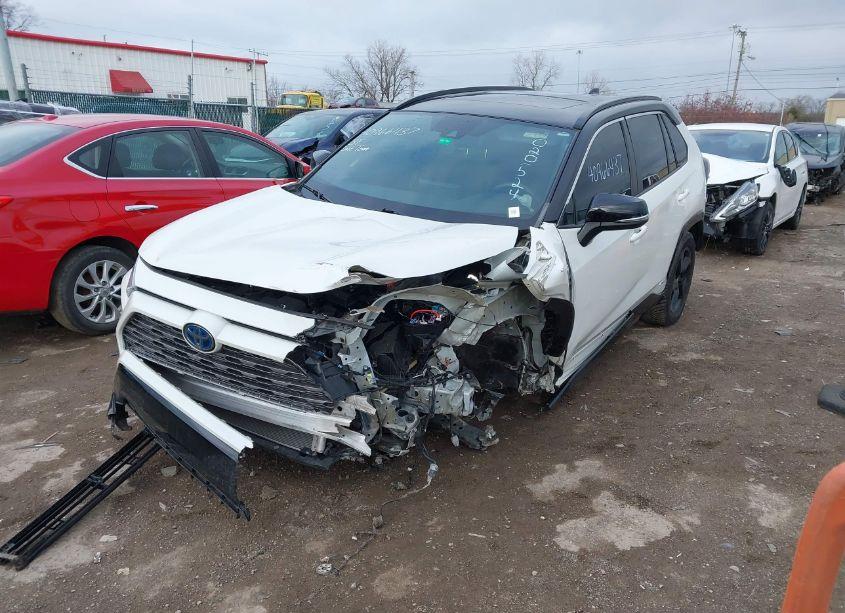 Photo 2 of 2021 Toyota Rav4 HYBRID XSE (VIN 2T3E6RFV4MW020524)