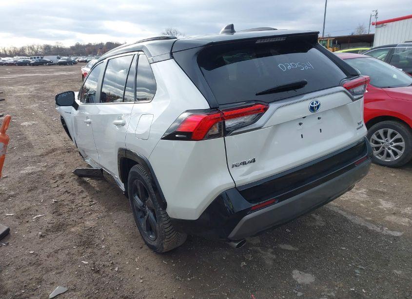 Photo 3 of 2021 Toyota Rav4 HYBRID XSE (VIN 2T3E6RFV4MW020524)