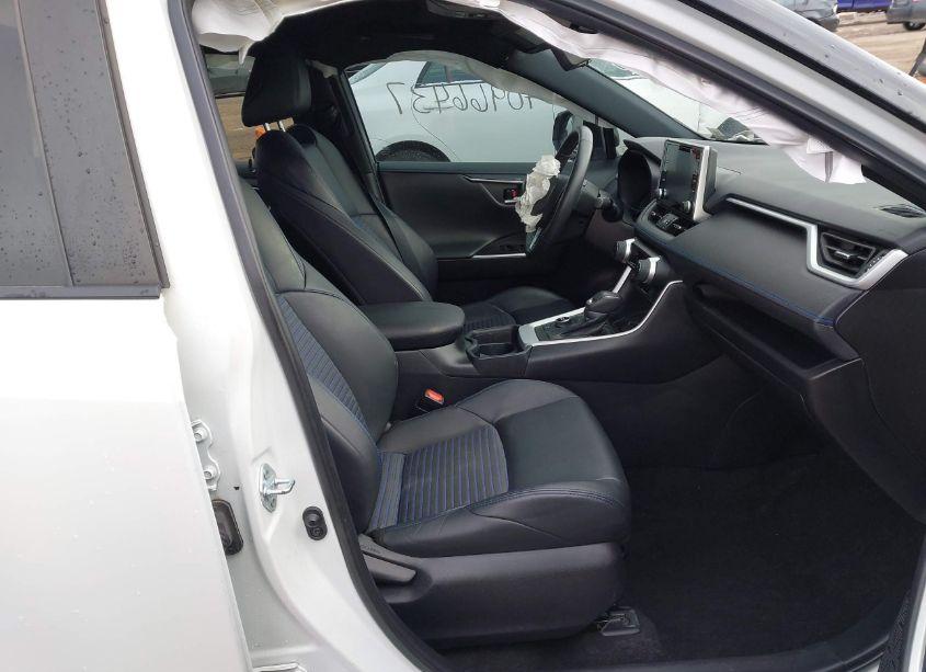 Photo 5 of 2021 Toyota Rav4 HYBRID XSE (VIN 2T3E6RFV4MW020524)