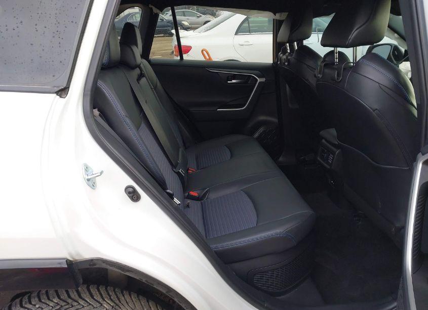 Photo 8 of 2021 Toyota Rav4 HYBRID XSE (VIN 2T3E6RFV4MW020524)