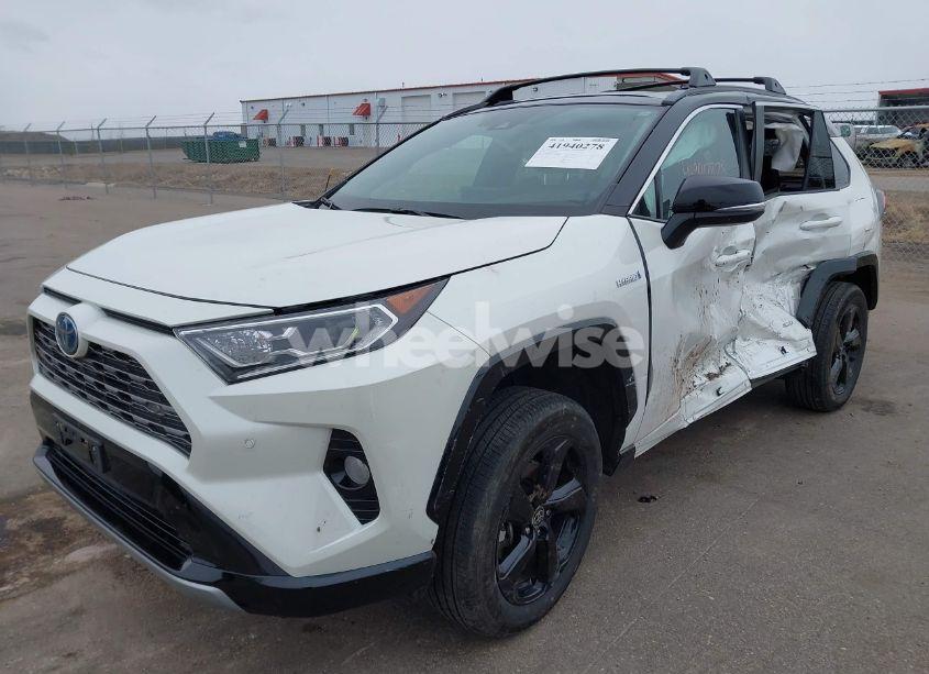 Photo 2 of 2021 Toyota Rav4 HYBRID XSE (VIN 2T3E6RFV4MW021009)