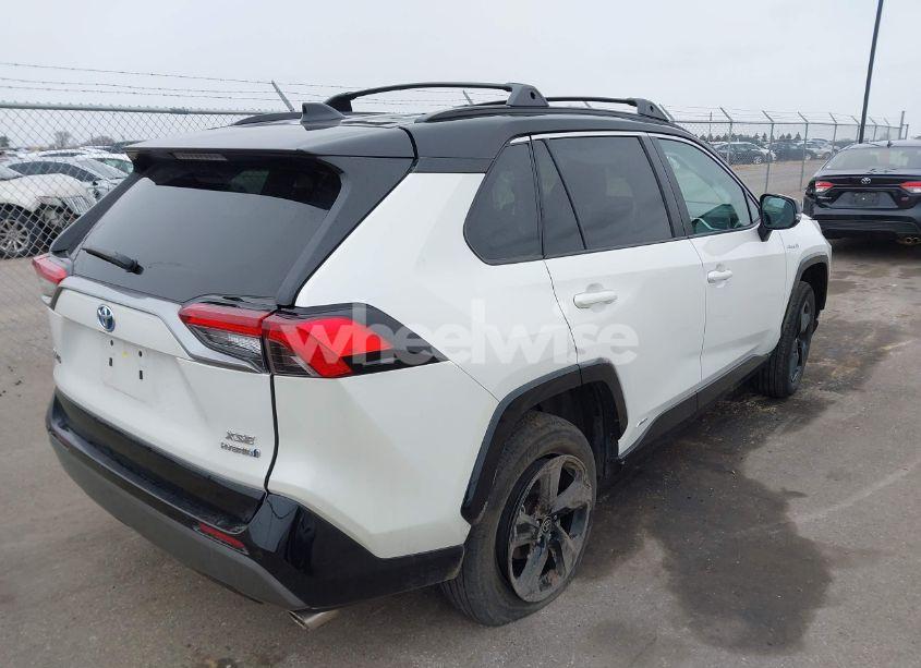 Photo 4 of 2021 Toyota Rav4 HYBRID XSE (VIN 2T3E6RFV4MW021009)