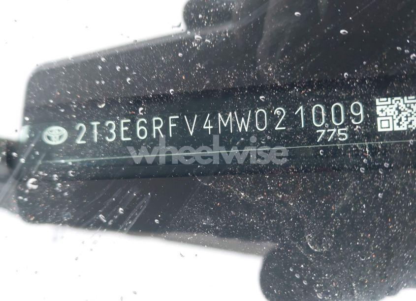 Photo 9 of 2021 Toyota Rav4 HYBRID XSE (VIN 2T3E6RFV4MW021009)