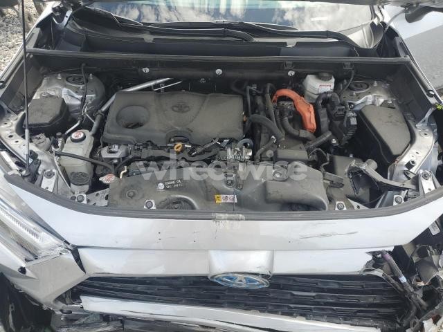 Photo 3 of 2024 TOYOTA RAV4 XSE (VIN 2T3E6RFV4RW053255)