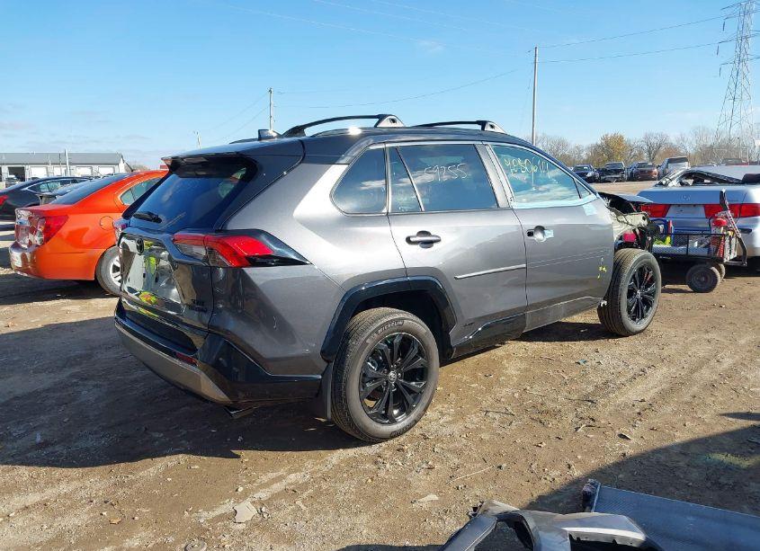 Photo 4 of 2024 Toyota Rav4 HYBRID XSE (VIN 2T3E6RFV5RW048582)