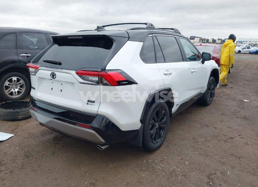 Photo 4 of 2025 Toyota Rav4 HYBRID XSE (VIN 2T3E6RFV5SW085976)