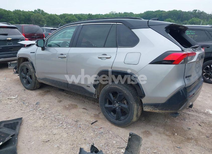 Photo 3 of 2021 Toyota Rav4 HYBRID XSE (VIN 2T3E6RFV6MW007886)