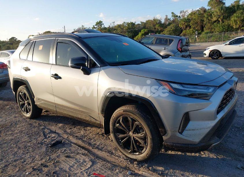 2022 Toyota Rav4 HYBRID XSE (VIN 2T3E6RFV7NW036752) main photo