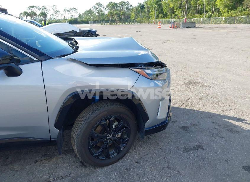 Photo 6 of 2024 Toyota Rav4 HYBRID XSE (VIN 2T3E6RFV7RW053105)