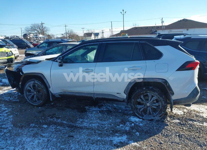 Photo 15 of 2024 Toyota Rav4 HYBRID XSE (VIN 2T3E6RFV8RW051394)