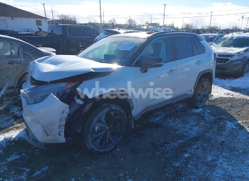 Photo 2 of 2024 Toyota Rav4 HYBRID XSE (VIN 2T3E6RFV8RW051394)