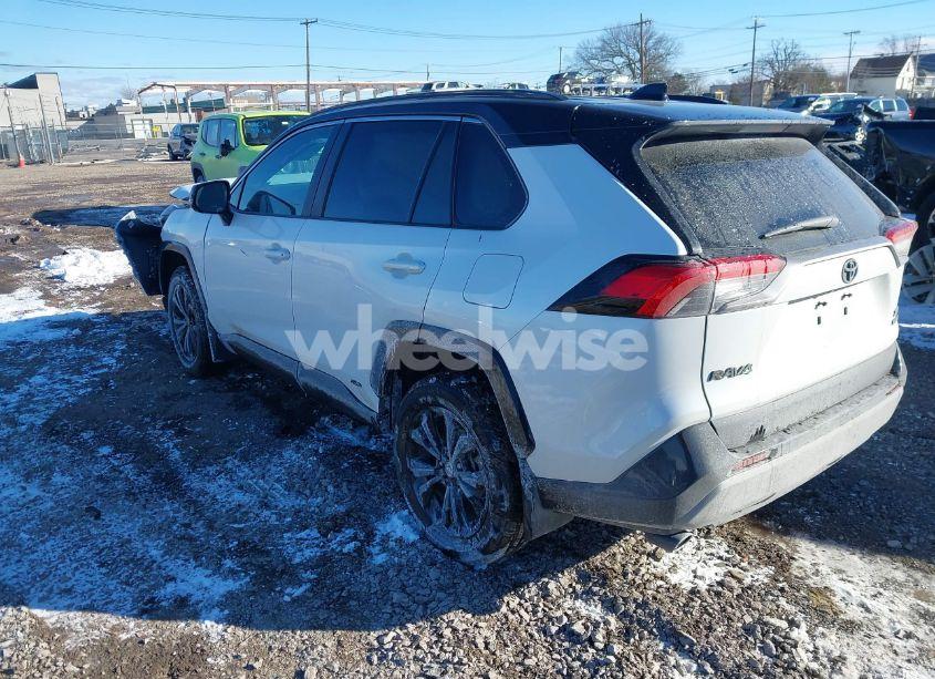Photo 3 of 2024 Toyota Rav4 HYBRID XSE (VIN 2T3E6RFV8RW051394)