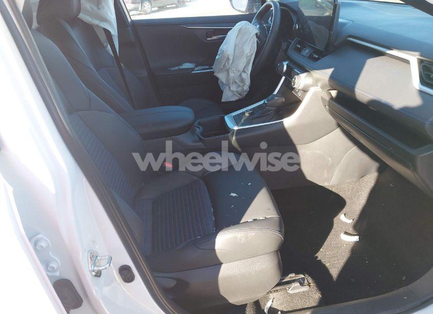 Photo 5 of 2024 Toyota Rav4 HYBRID XSE (VIN 2T3E6RFV8RW051394)